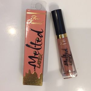 Too faced Melted latex lipstick